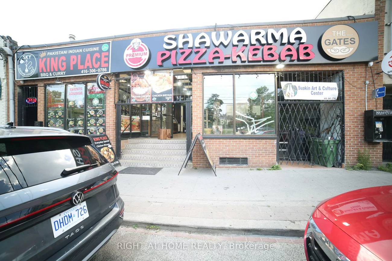 240, Parliament, Moss Park, Toronto