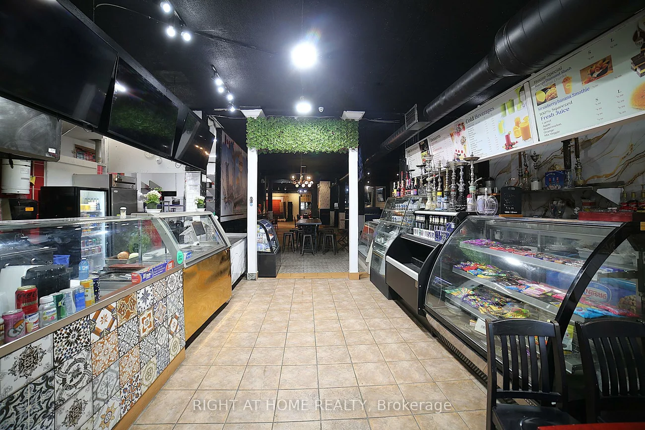 240, Parliament, Moss Park, Toronto