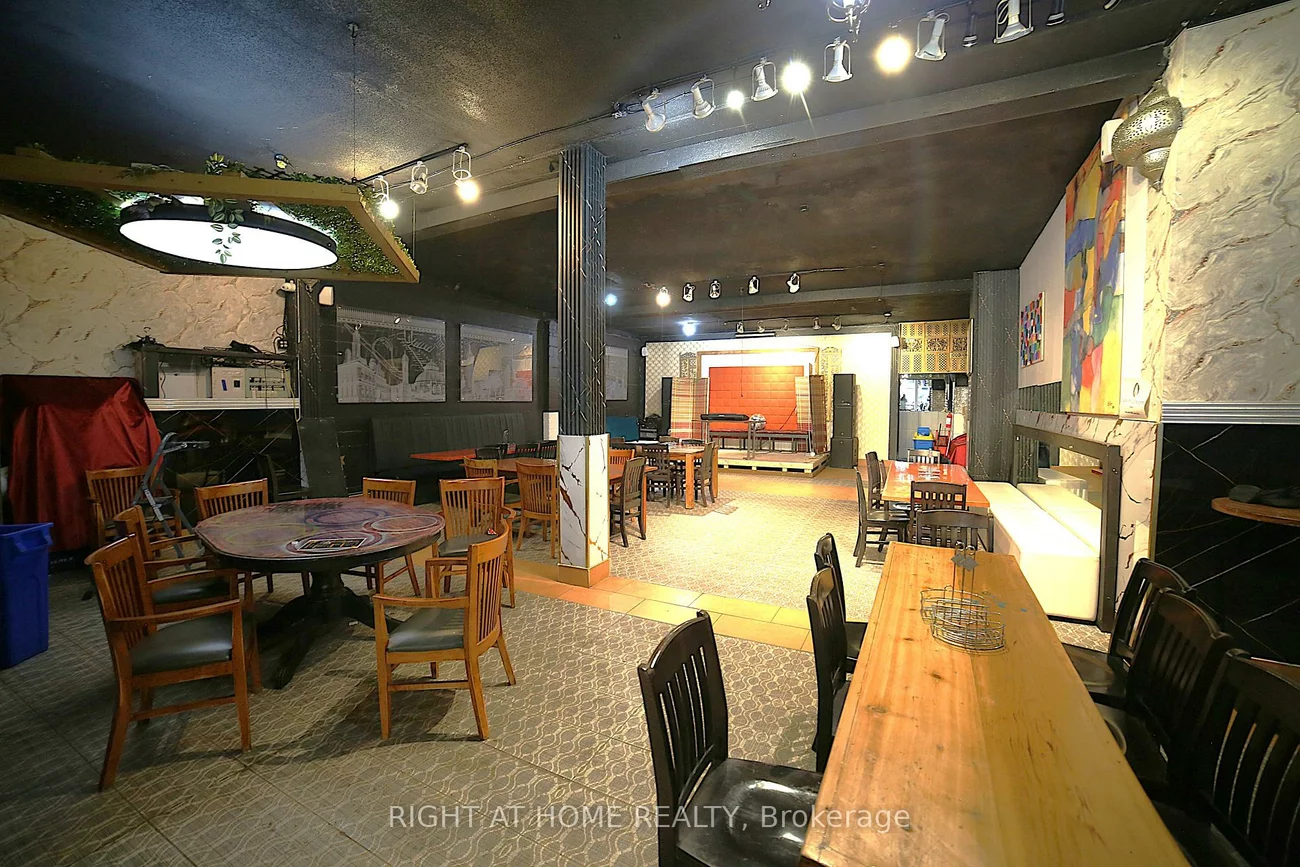 240, Parliament, Moss Park, Toronto