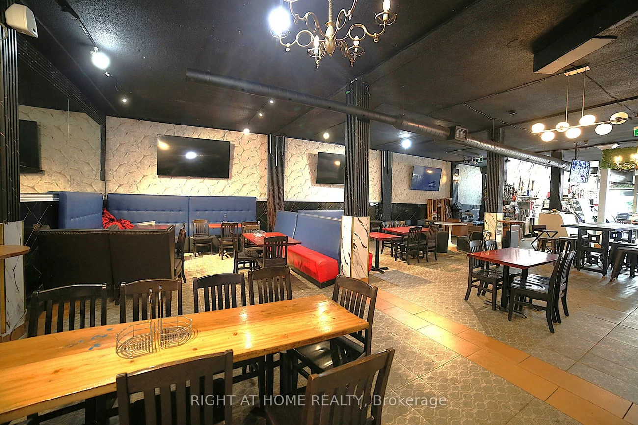 240, Parliament, Moss Park, Toronto