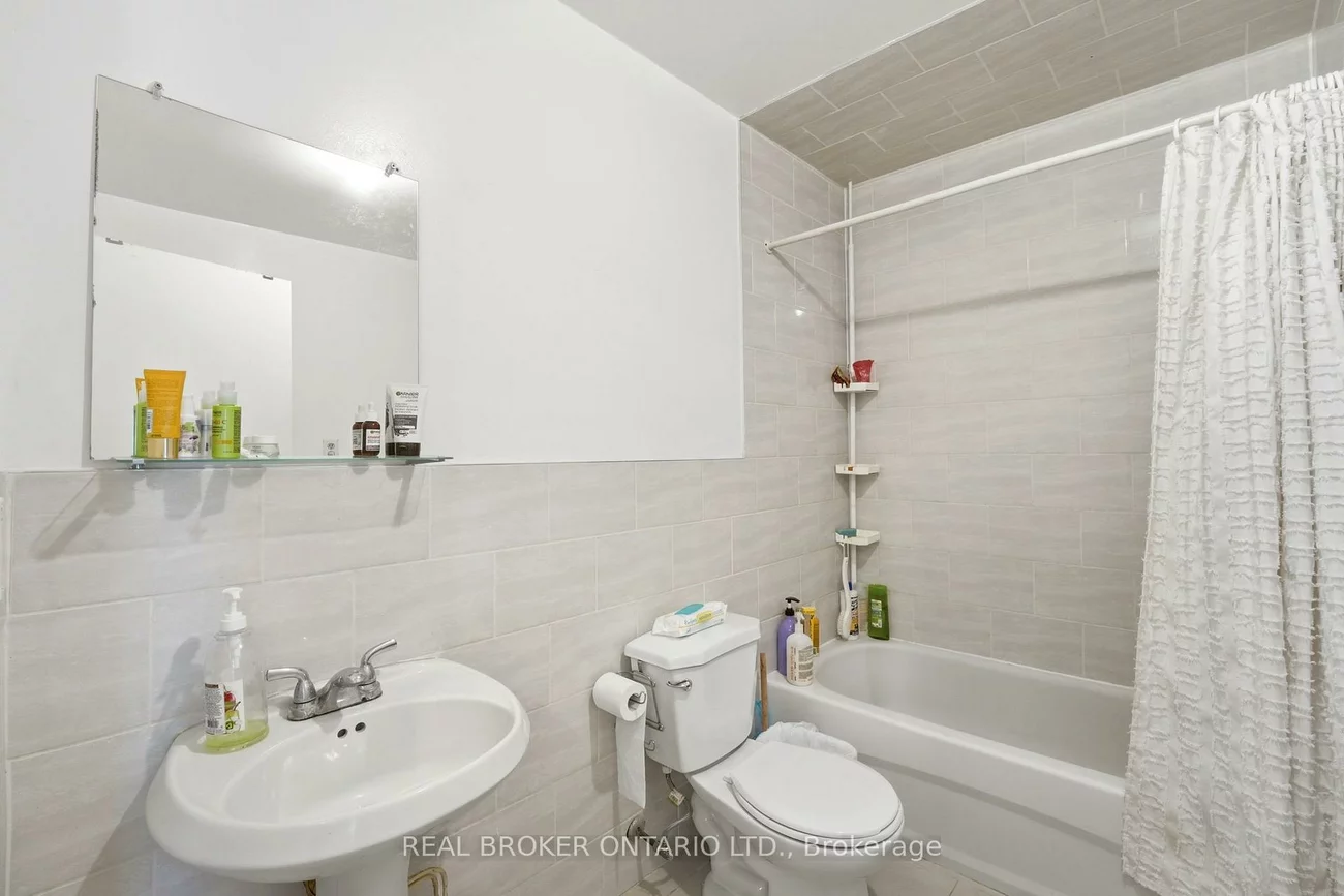 1479, Eglinton, Oakwood Village, Toronto