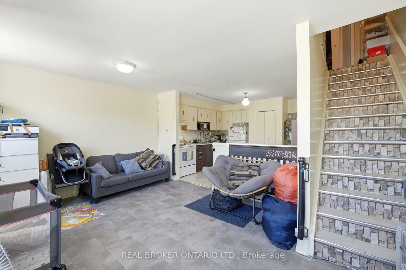 1479, Eglinton, Oakwood Village, Toronto
