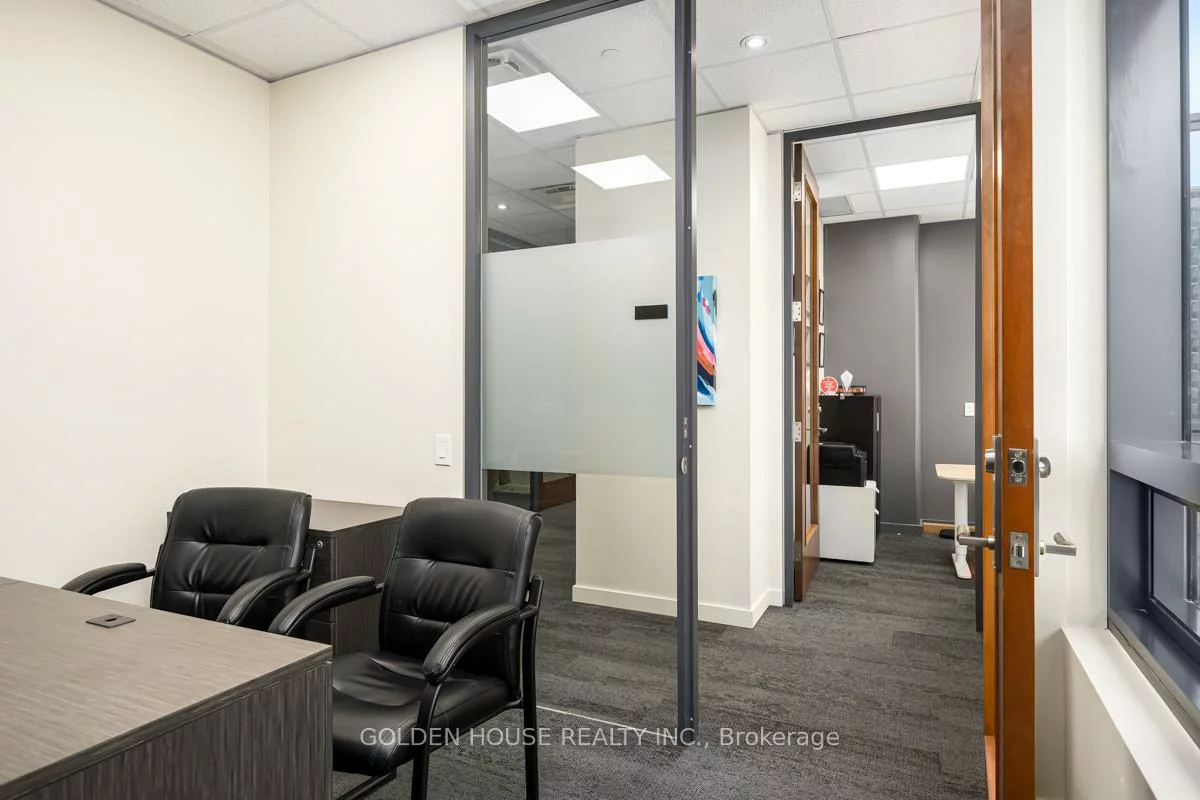 4789, Yonge, Willowdale East, Toronto