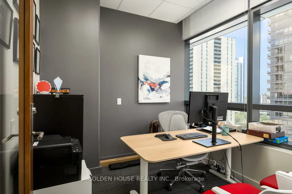 4789, Yonge, Willowdale East, Toronto