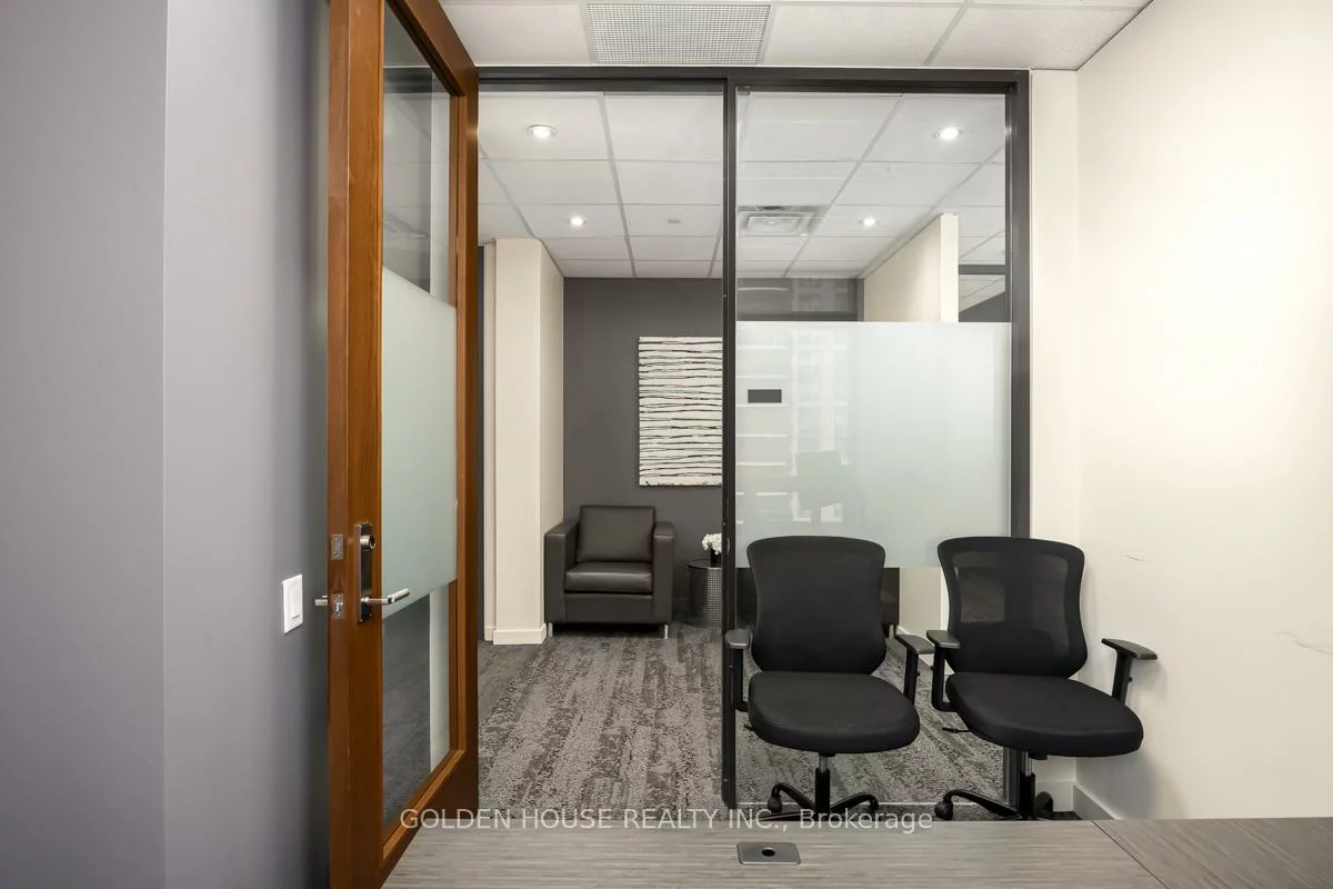 4789, Yonge, Willowdale East, Toronto