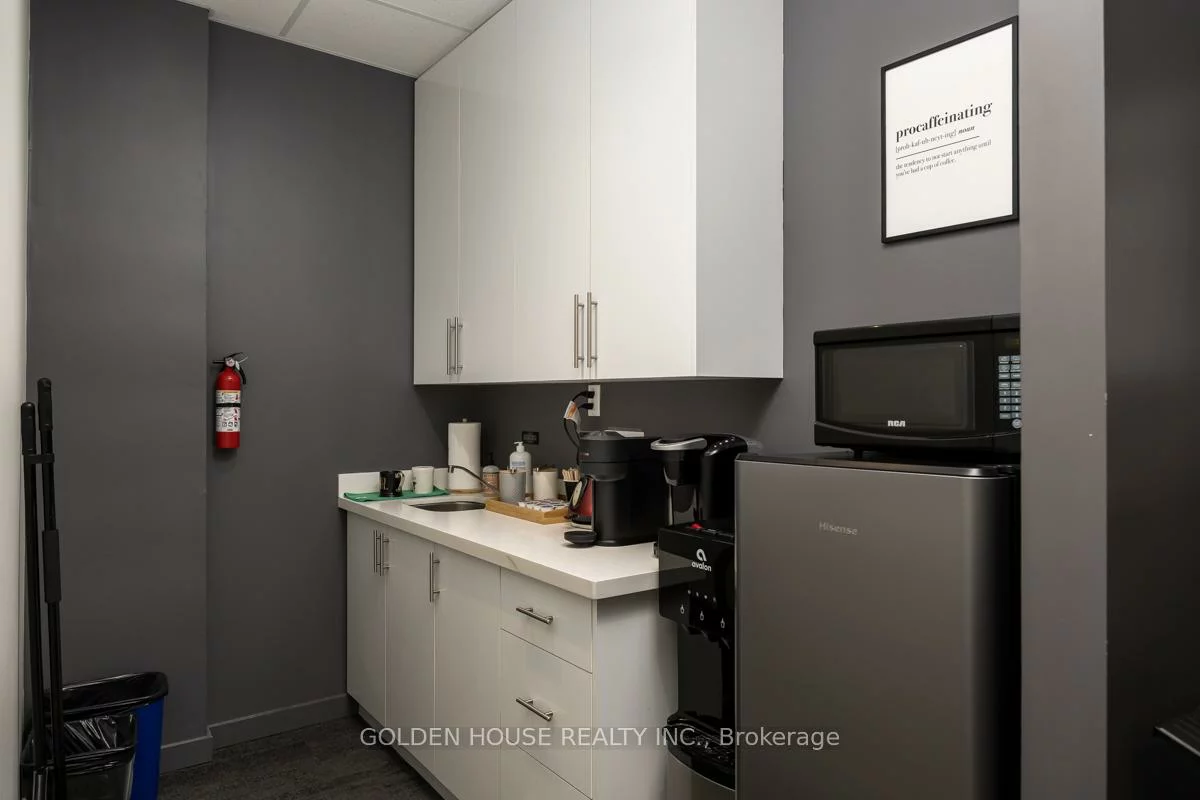 4789, Yonge, Willowdale East, Toronto