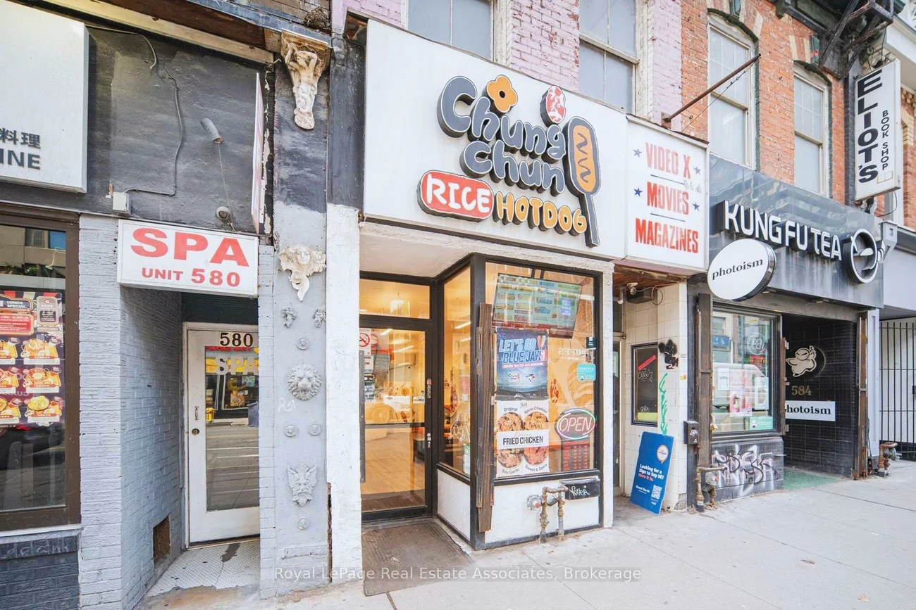 582, Yonge, Bay Street Corridor, Toronto