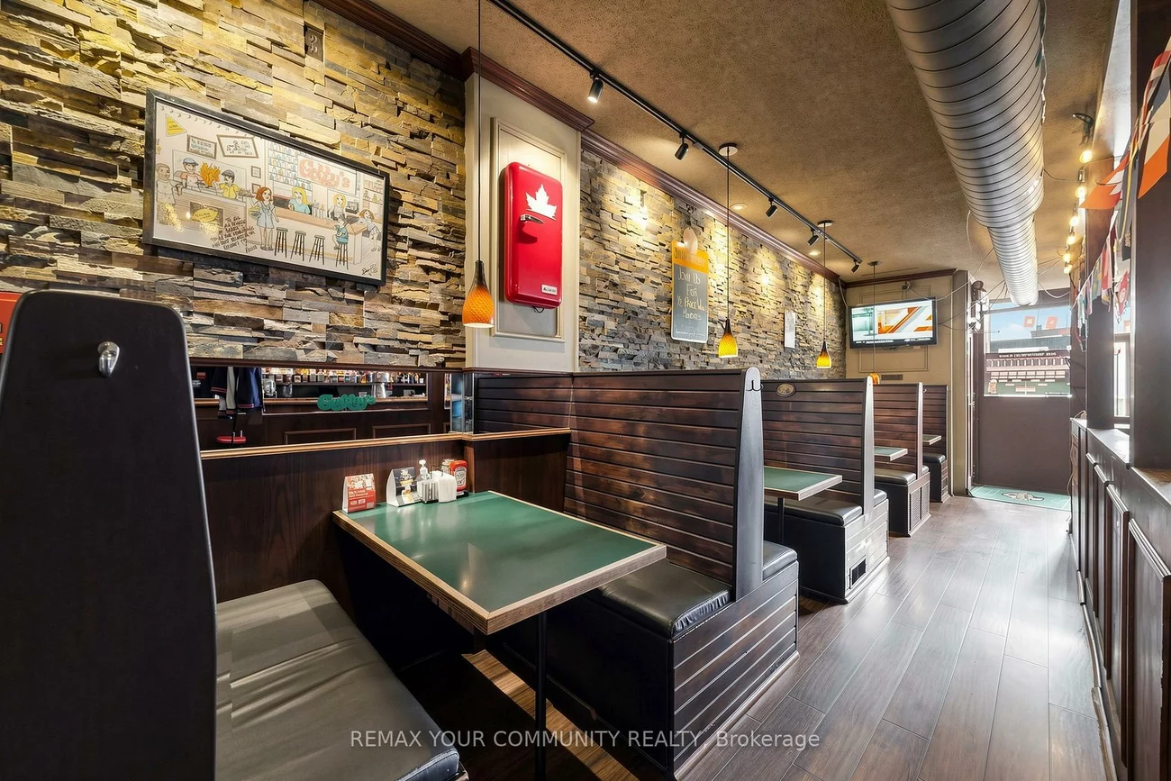 383, Eglinton, Mount Pleasant East, Toronto