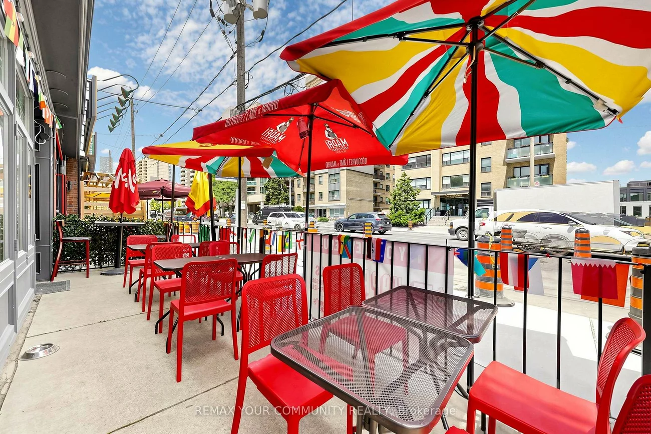 383, Eglinton, Mount Pleasant East, Toronto