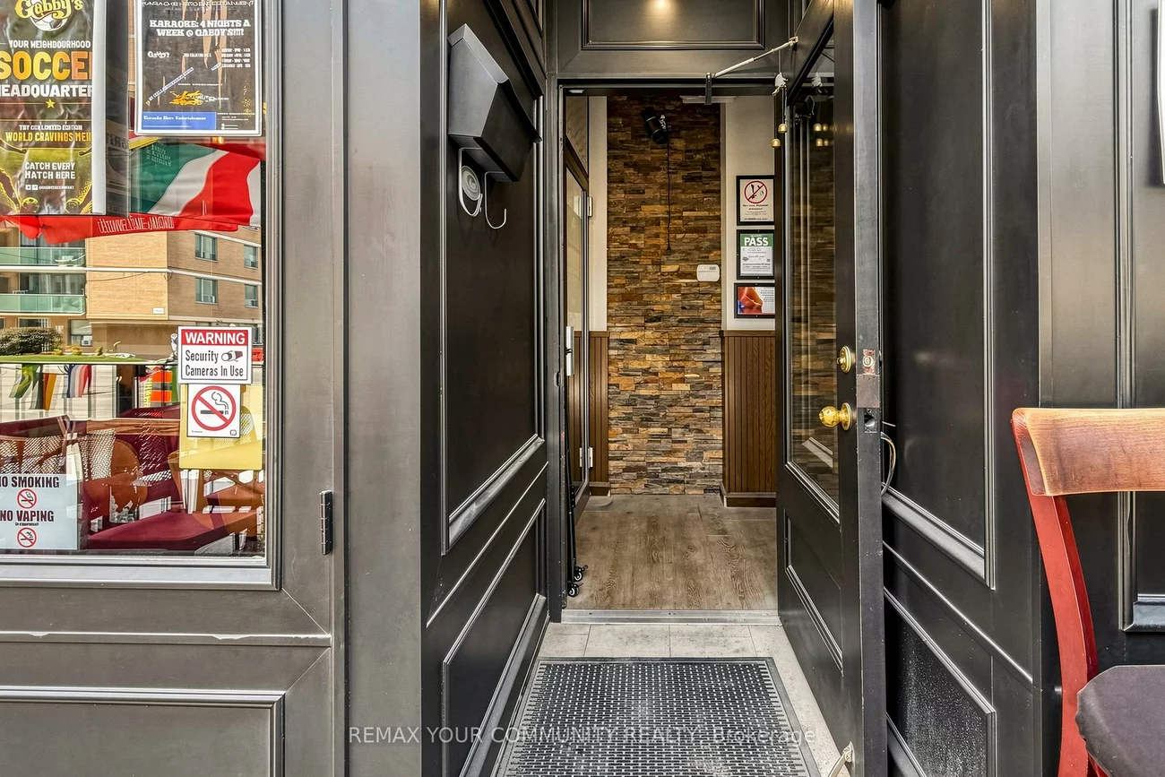 383, Eglinton, Mount Pleasant East, Toronto