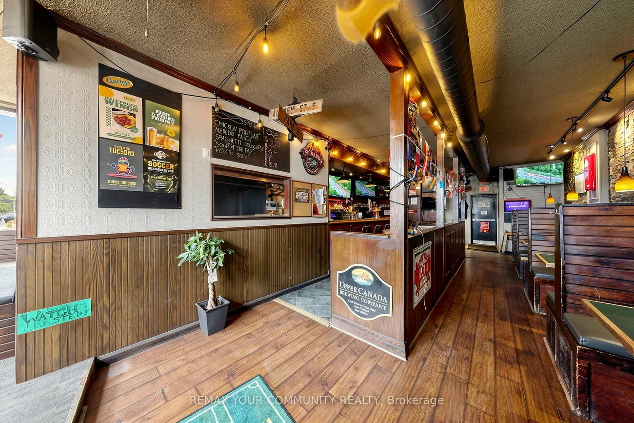 383, Eglinton, Mount Pleasant East, Toronto