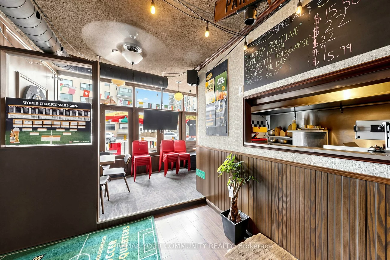 383, Eglinton, Mount Pleasant East, Toronto