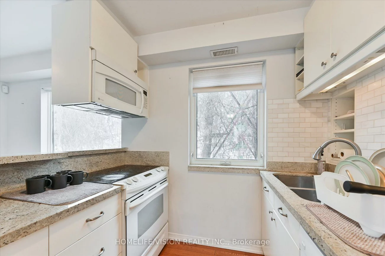 400, Summerhill, Rosedale-Moore Park, Toronto
