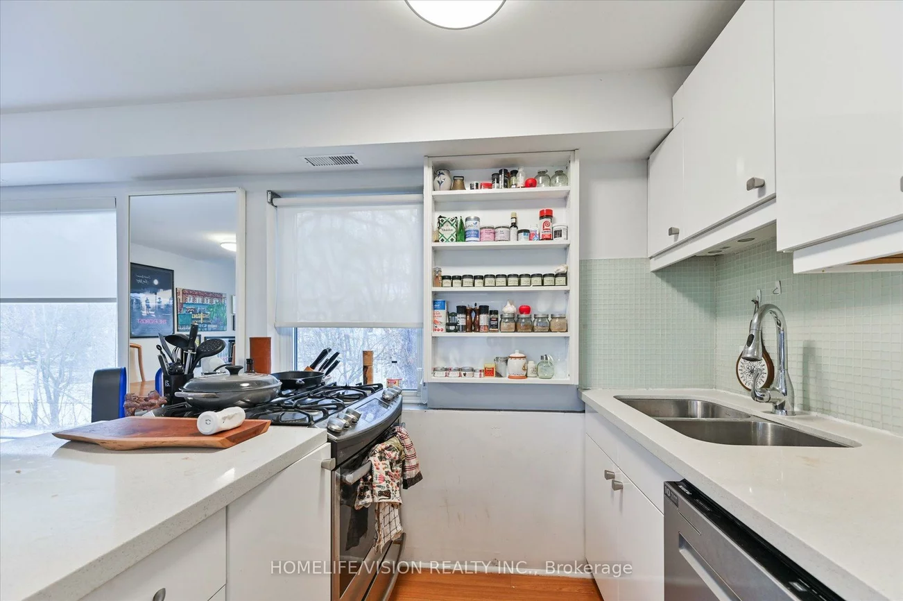 400, Summerhill, Rosedale-Moore Park, Toronto