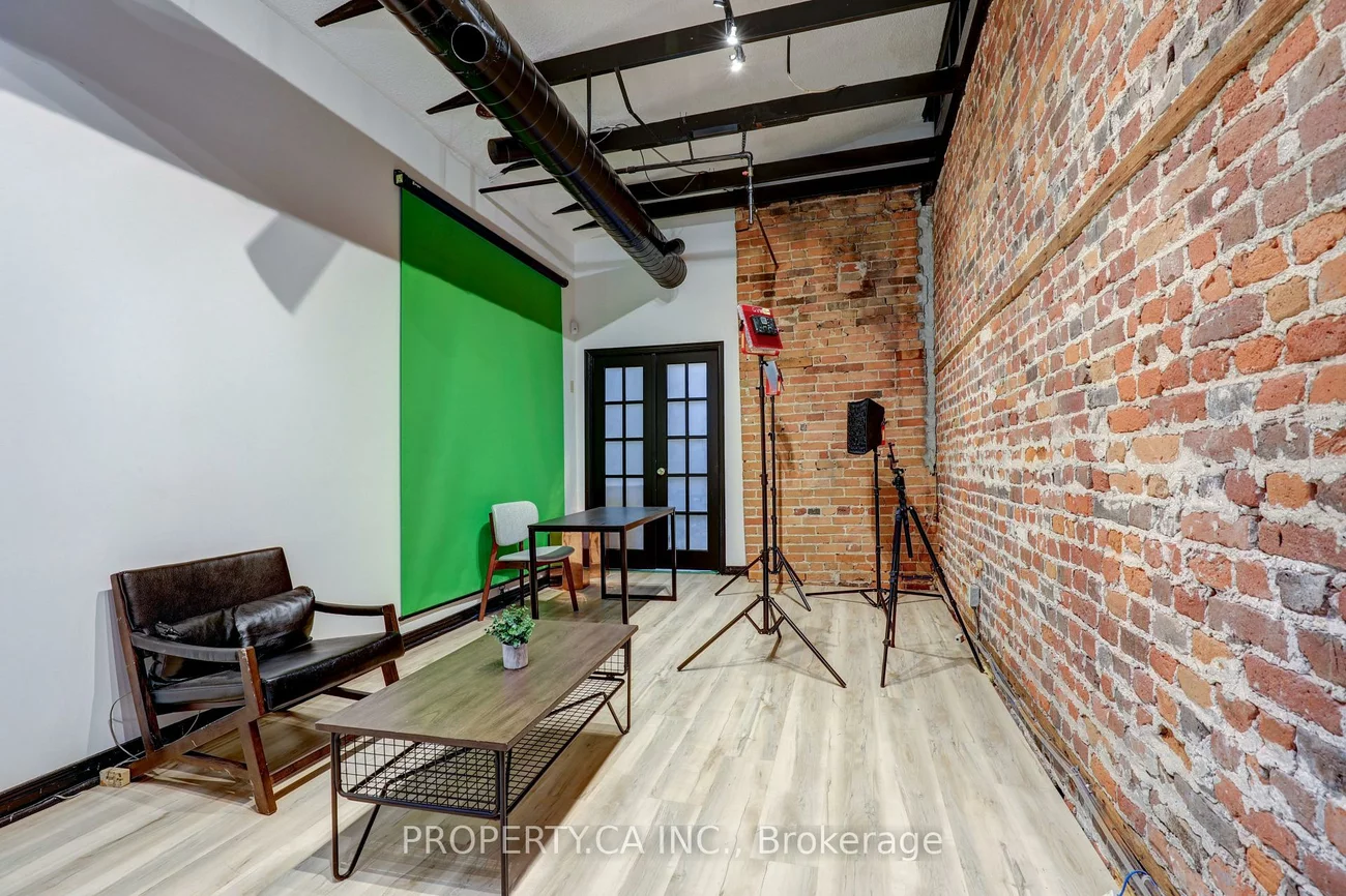 142, King, Church-Yonge Corridor, Toronto