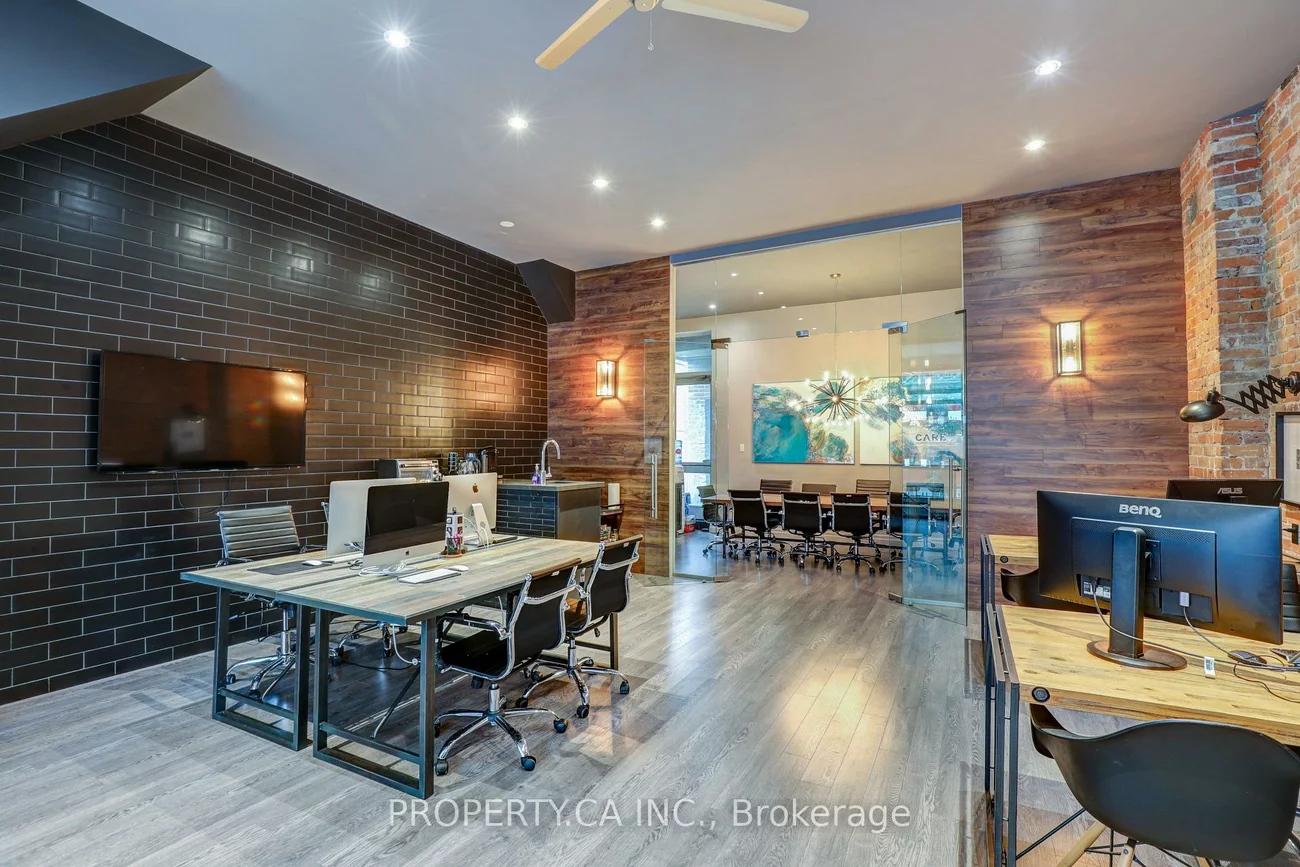 142, King, Church-Yonge Corridor, Toronto