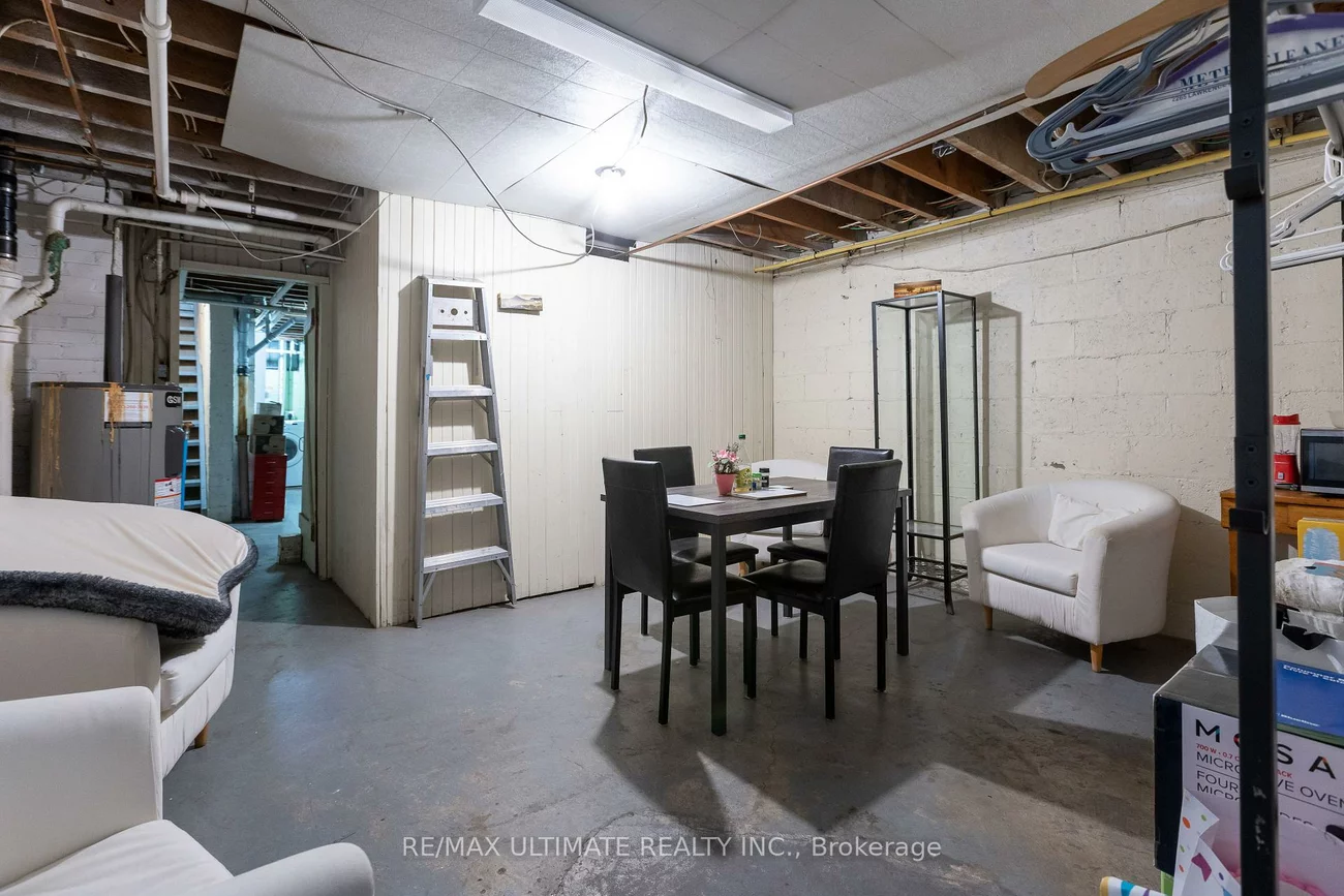 1695, AVENUE, Bedford Park-Nortown, Toronto
