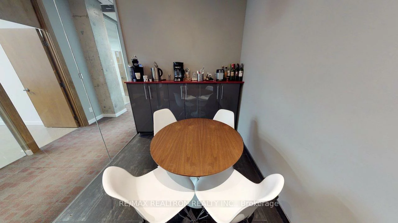 758, Sheppard, Bathurst Manor, Toronto