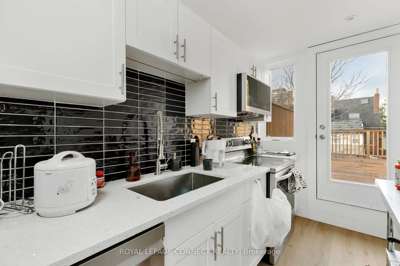 16, Rosemount, Wychwood, Toronto