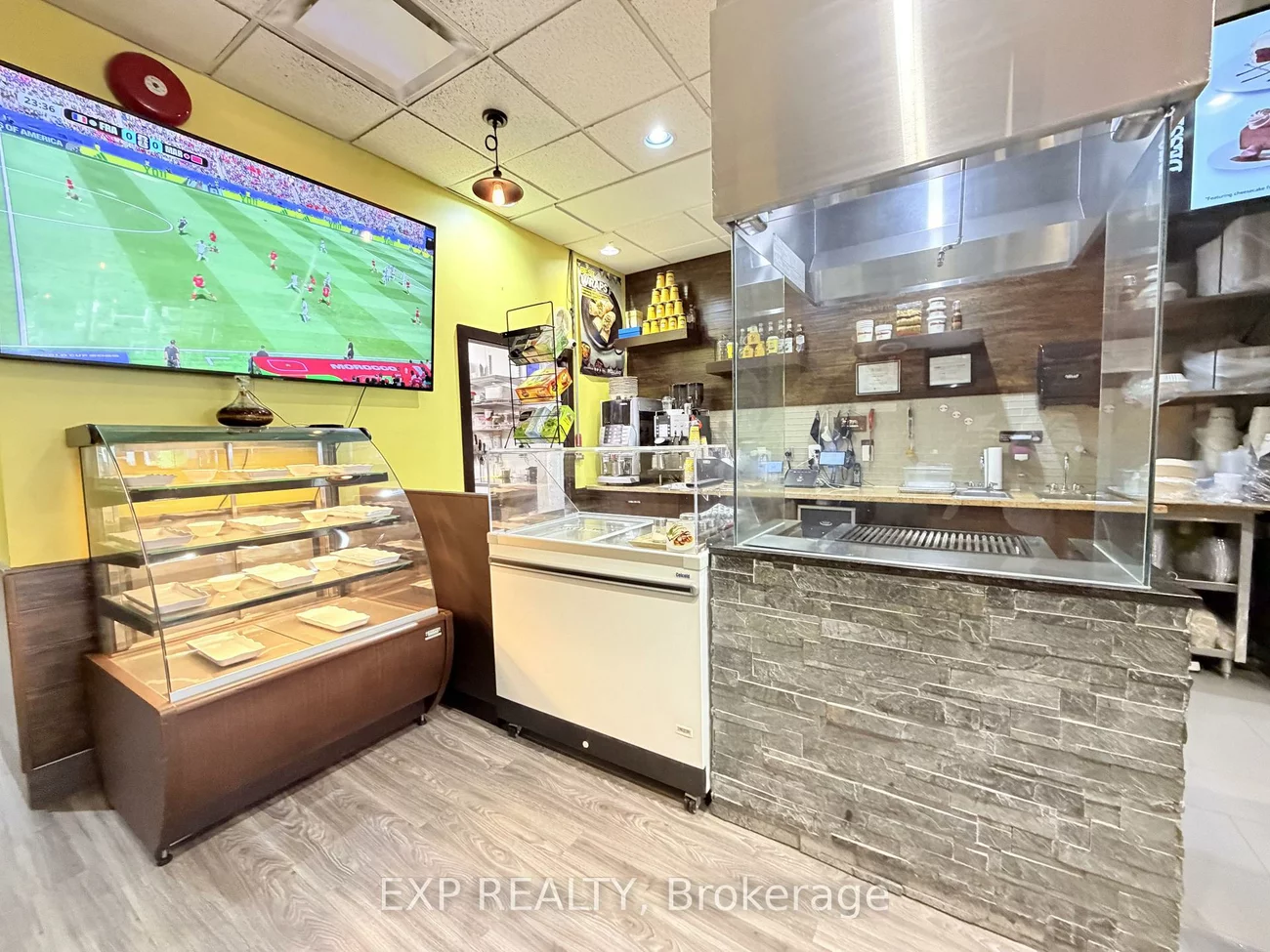 720, Spadina, University, Toronto
