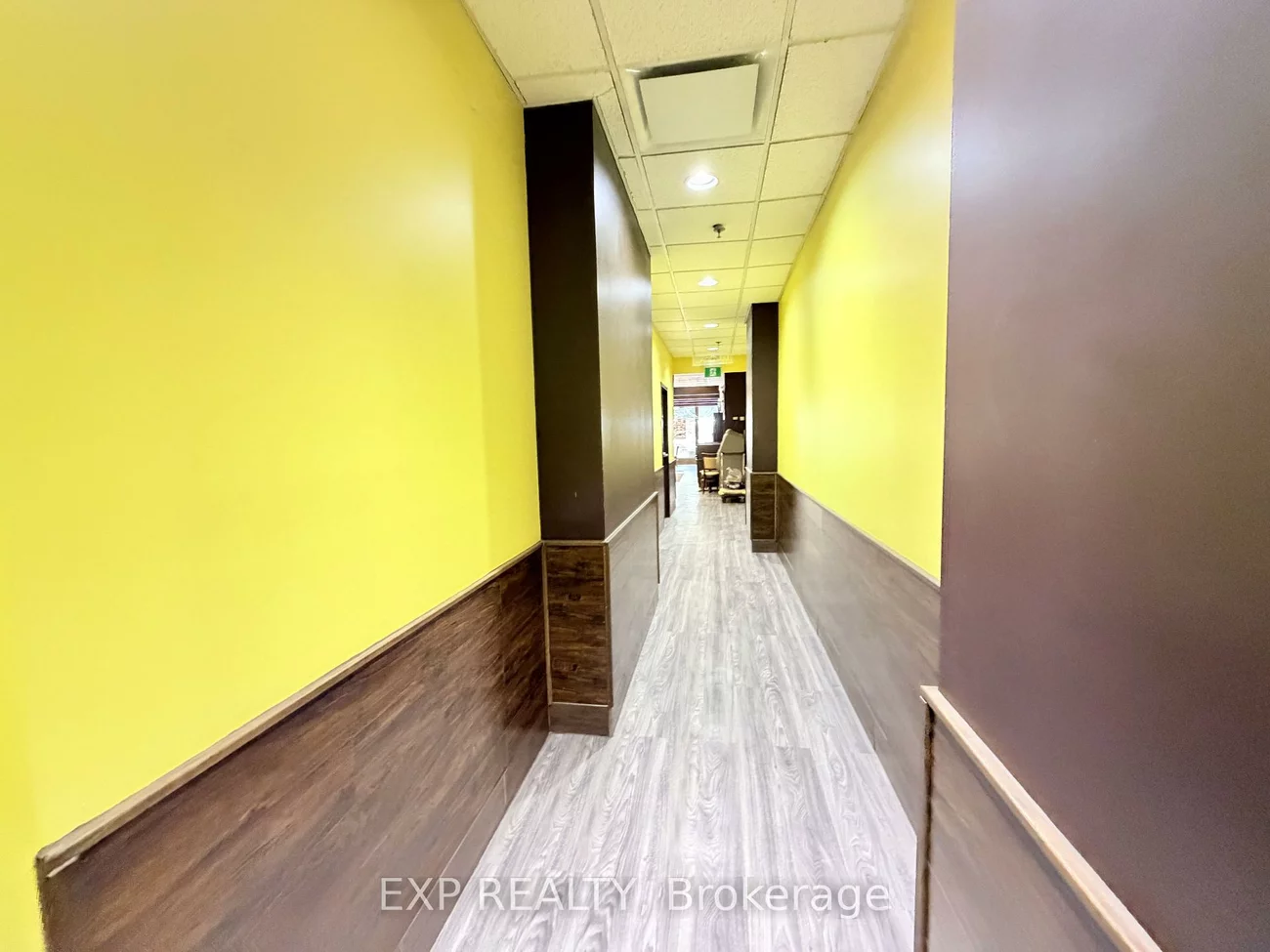 720, Spadina, University, Toronto