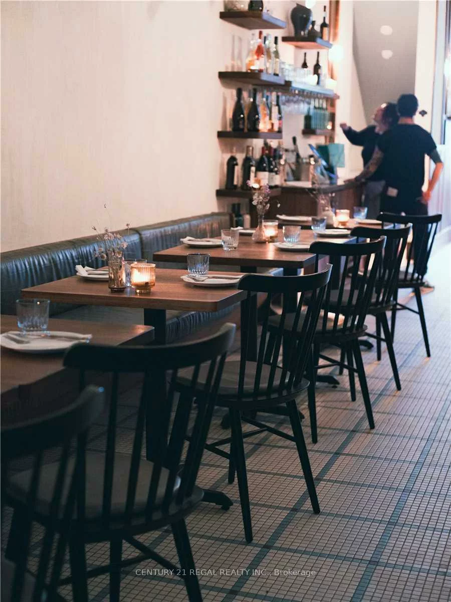 214, Ossington, Trinity-Bellwoods, Toronto