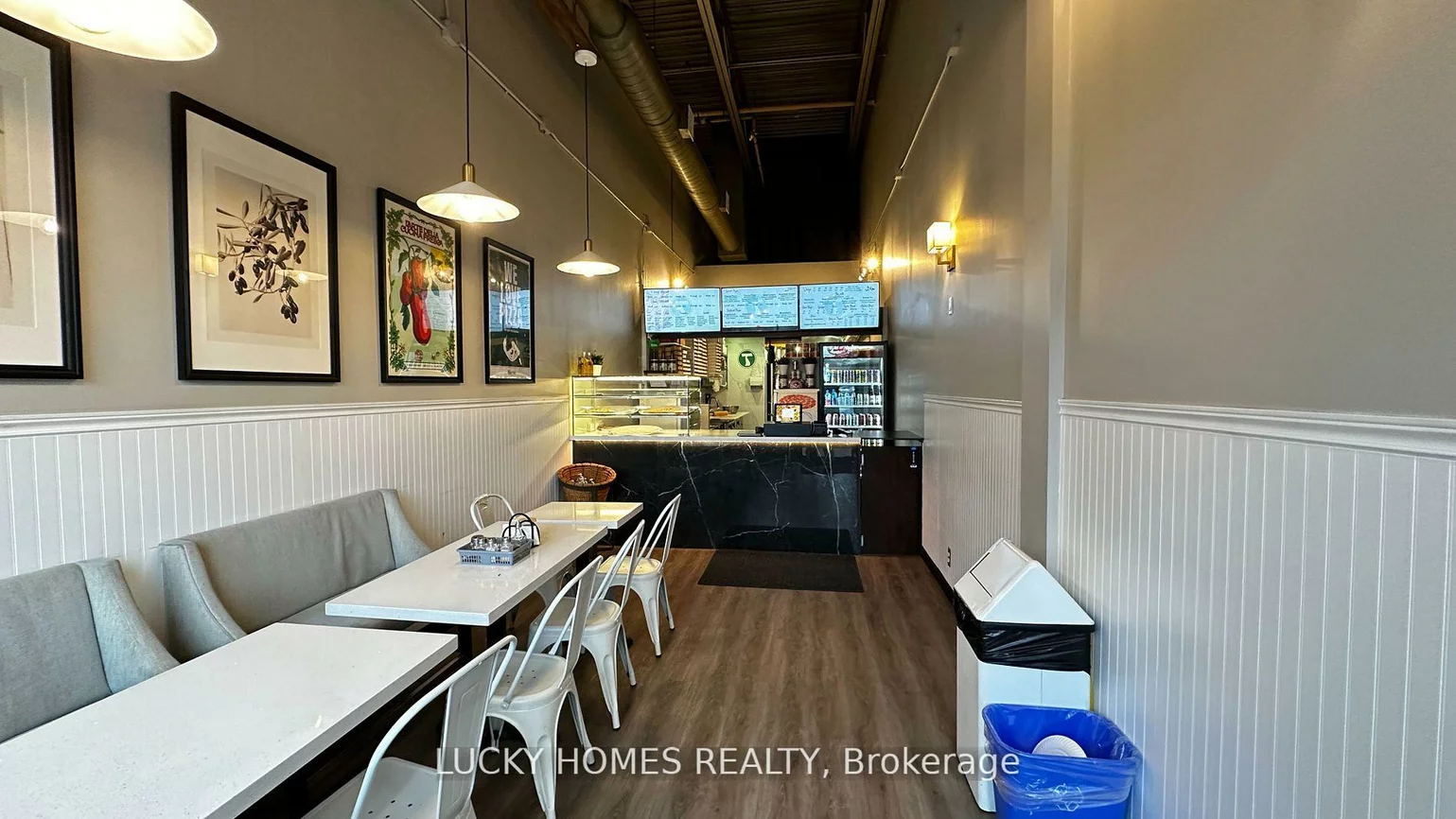 861, York Mills, Banbury-Don Mills, Toronto