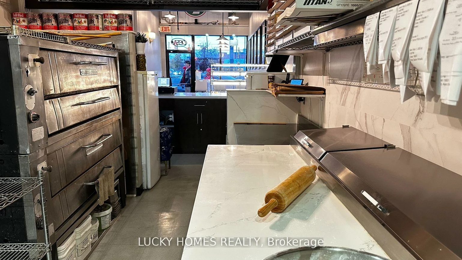 861, York Mills, Banbury-Don Mills, Toronto