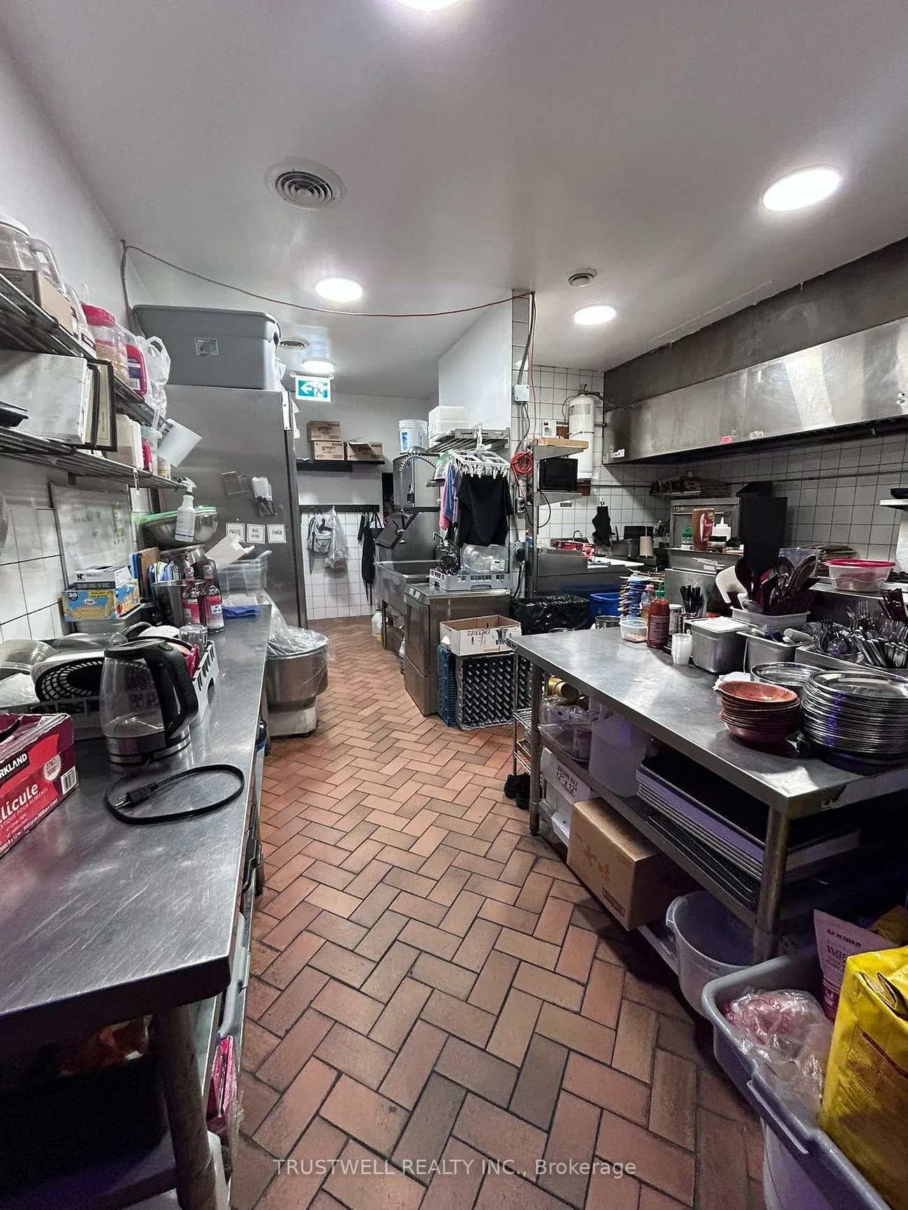 158, Augusta, Kensington-Chinatown, Toronto