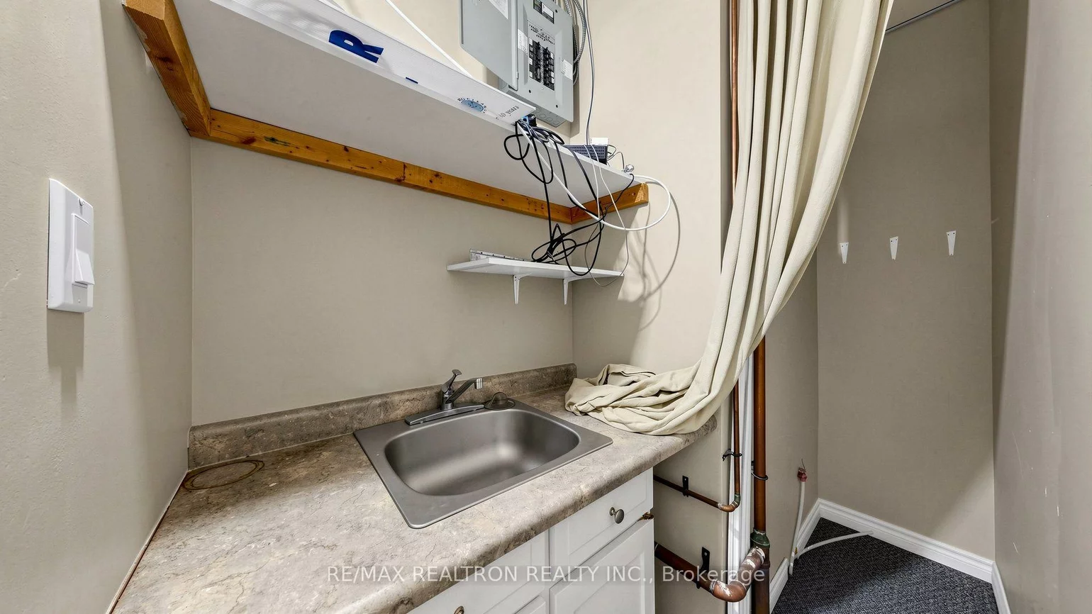 220, Duncan Mill, St. Andrew-Windfields, Toronto
