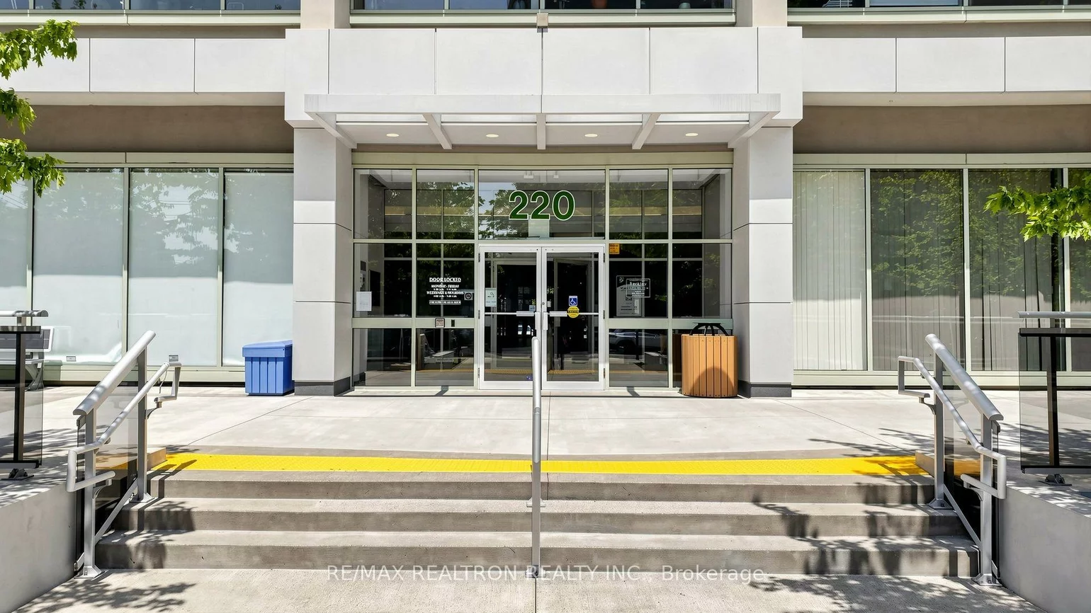 220, Duncan Mill, St. Andrew-Windfields, Toronto