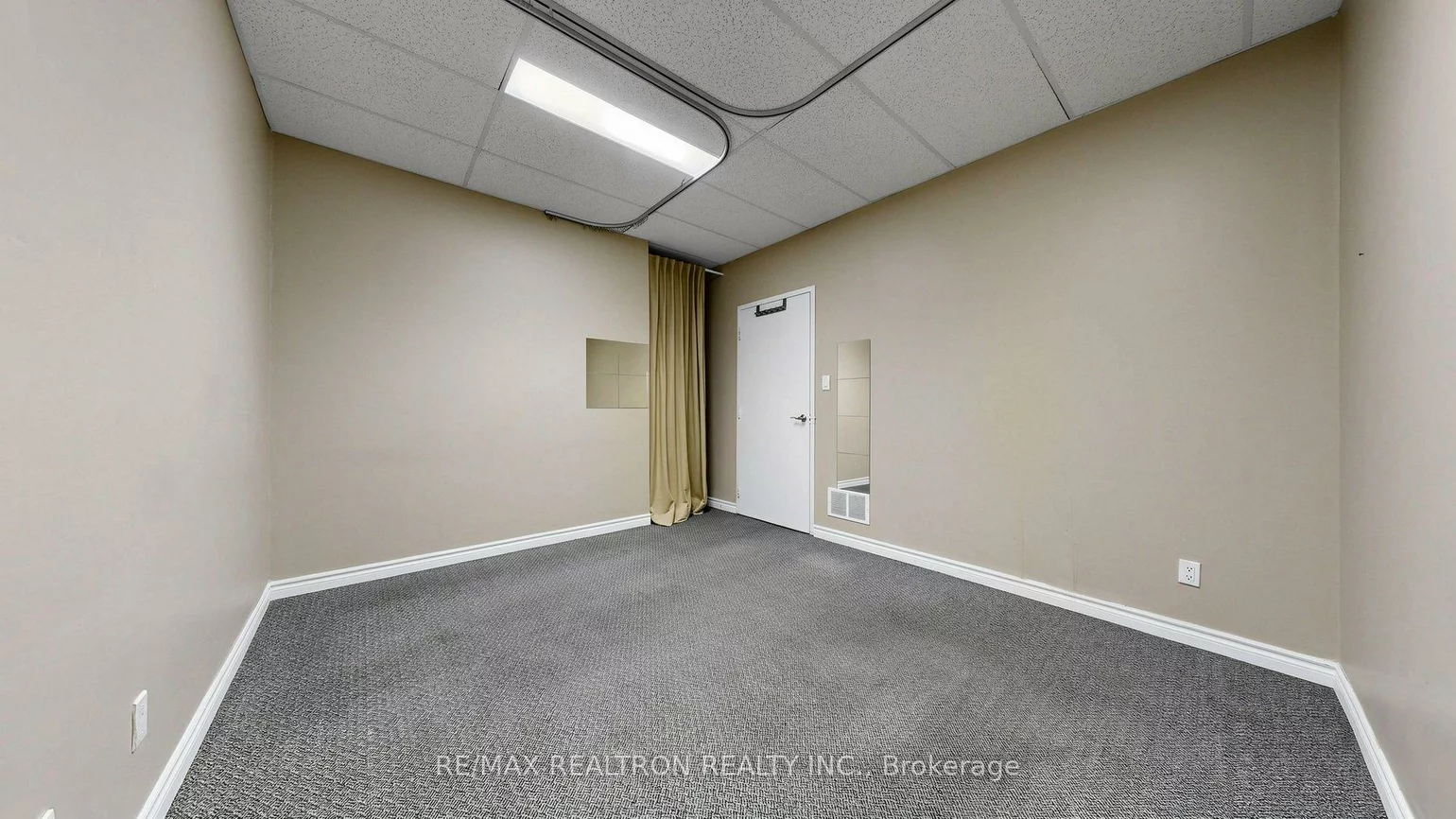 220, Duncan Mill, St. Andrew-Windfields, Toronto