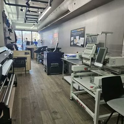 Commercial for sale, 495, Queens, Waterfront Communities C1, Toronto