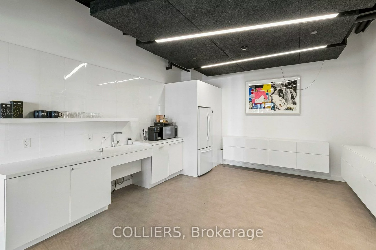 130, Queens Quay, Waterfront Communities C8, Toronto
