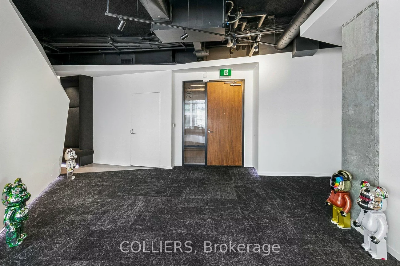 130, Queens Quay, Waterfront Communities C8, Toronto