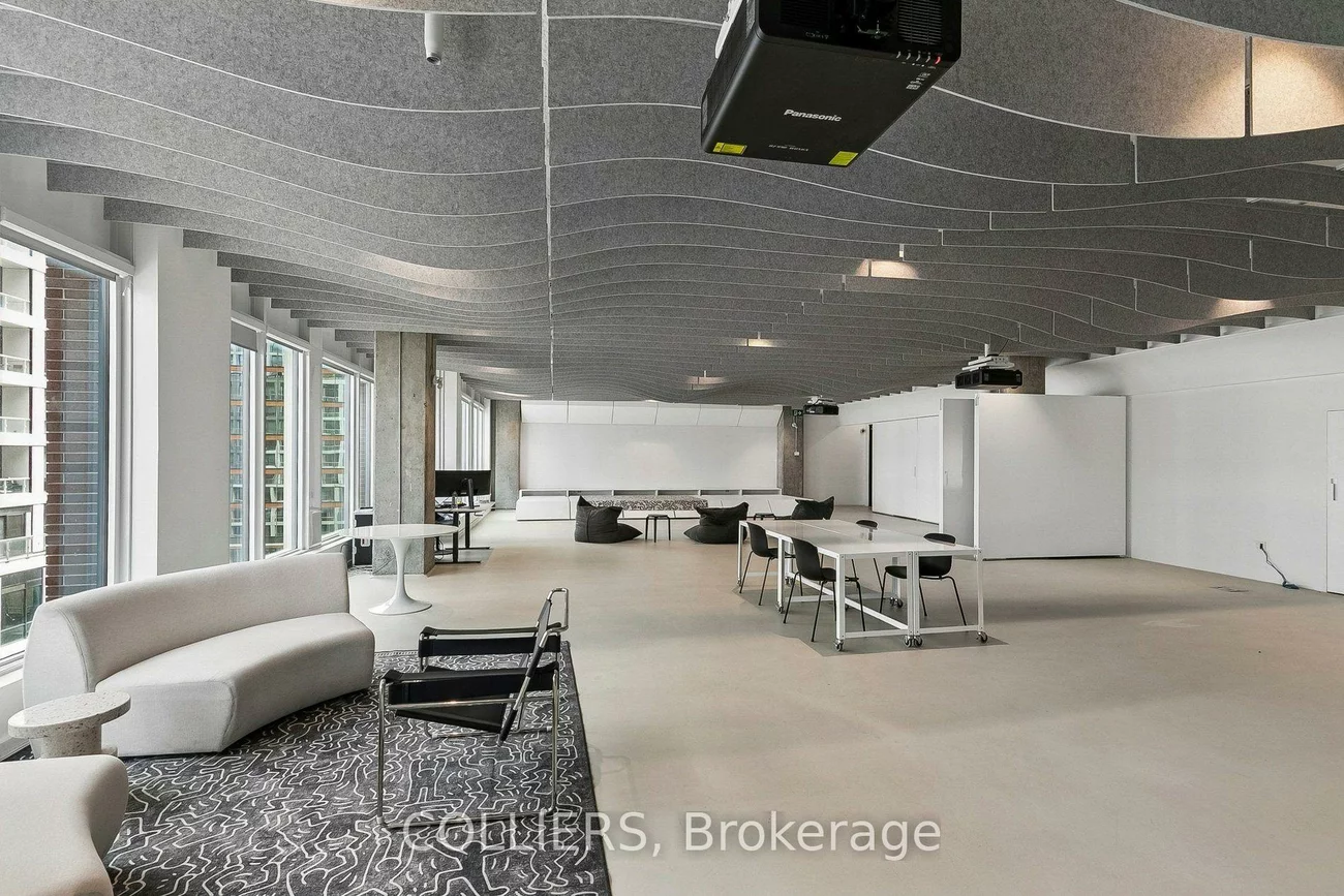 130, Queens Quay, Waterfront Communities C8, Toronto
