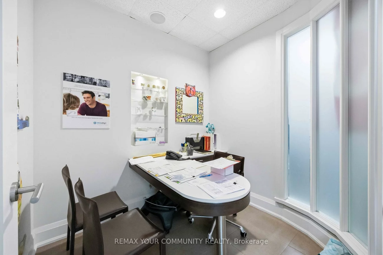 1240, Bay, Annex, Toronto