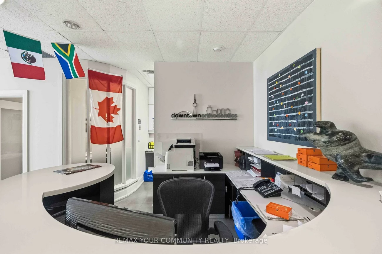 1240, Bay, Annex, Toronto
