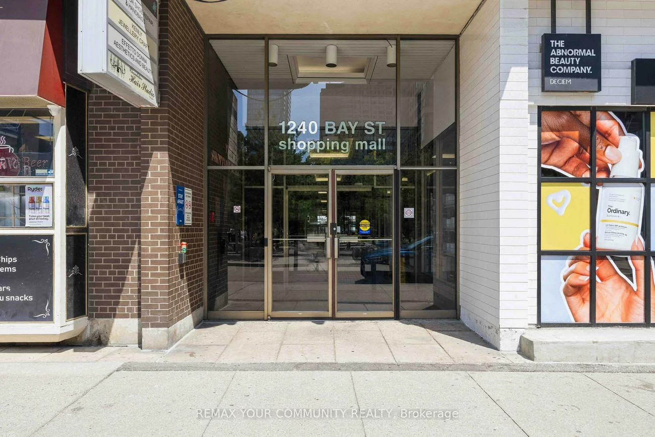 1240, Bay, Annex, Toronto