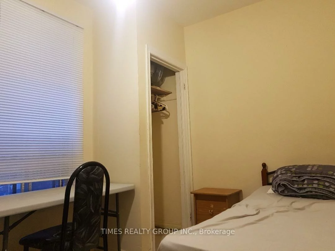 66-66A-68, Pembroke, Moss Park, Toronto