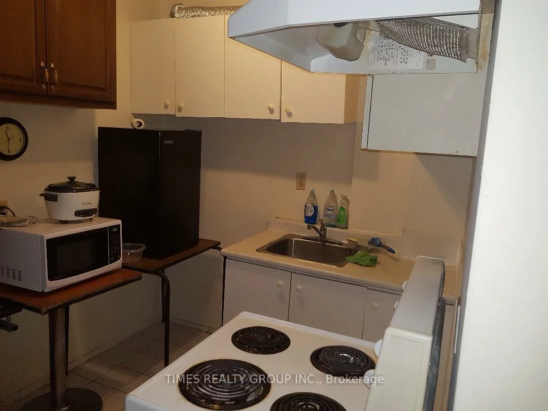 66-66A-68, Pembroke, Moss Park, Toronto