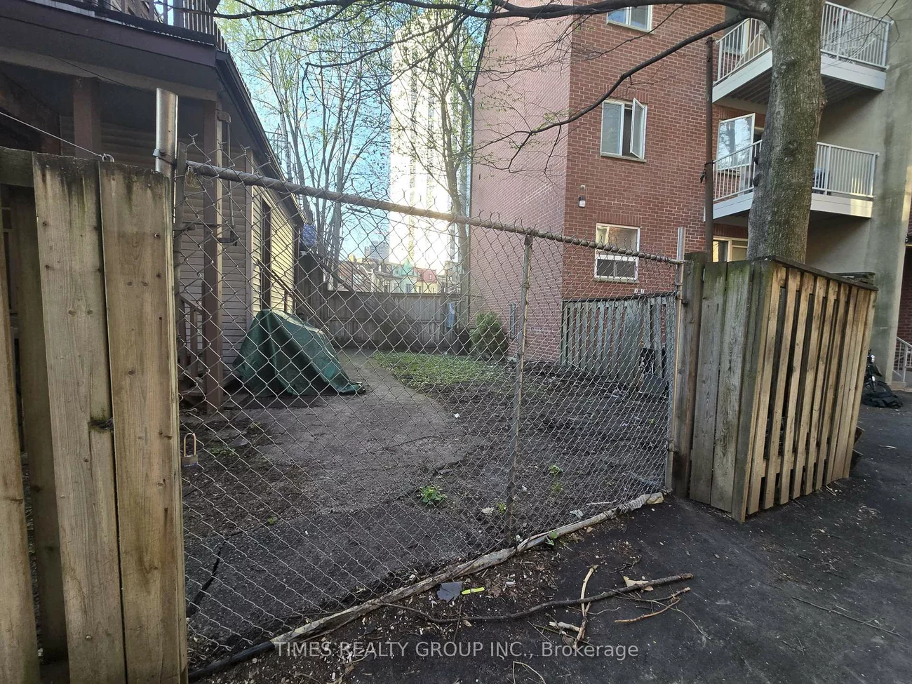 66-66A-68, Pembroke, Moss Park, Toronto