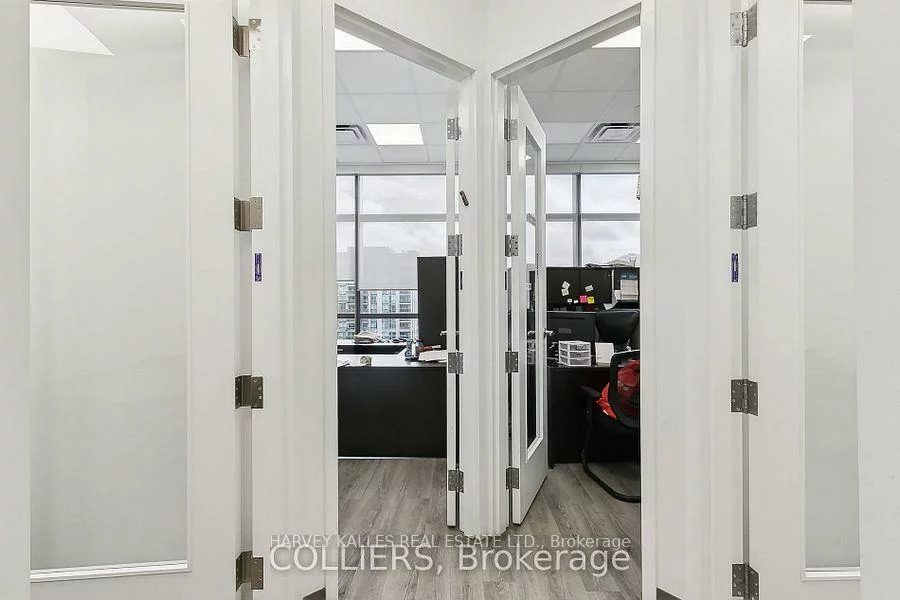 4789, Yonge, Willowdale East, Toronto