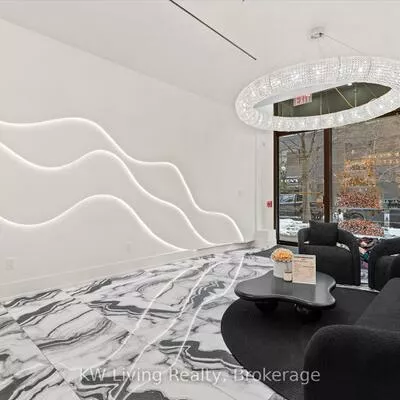 Commercial for sale, 38, Avenue, Annex, Toronto