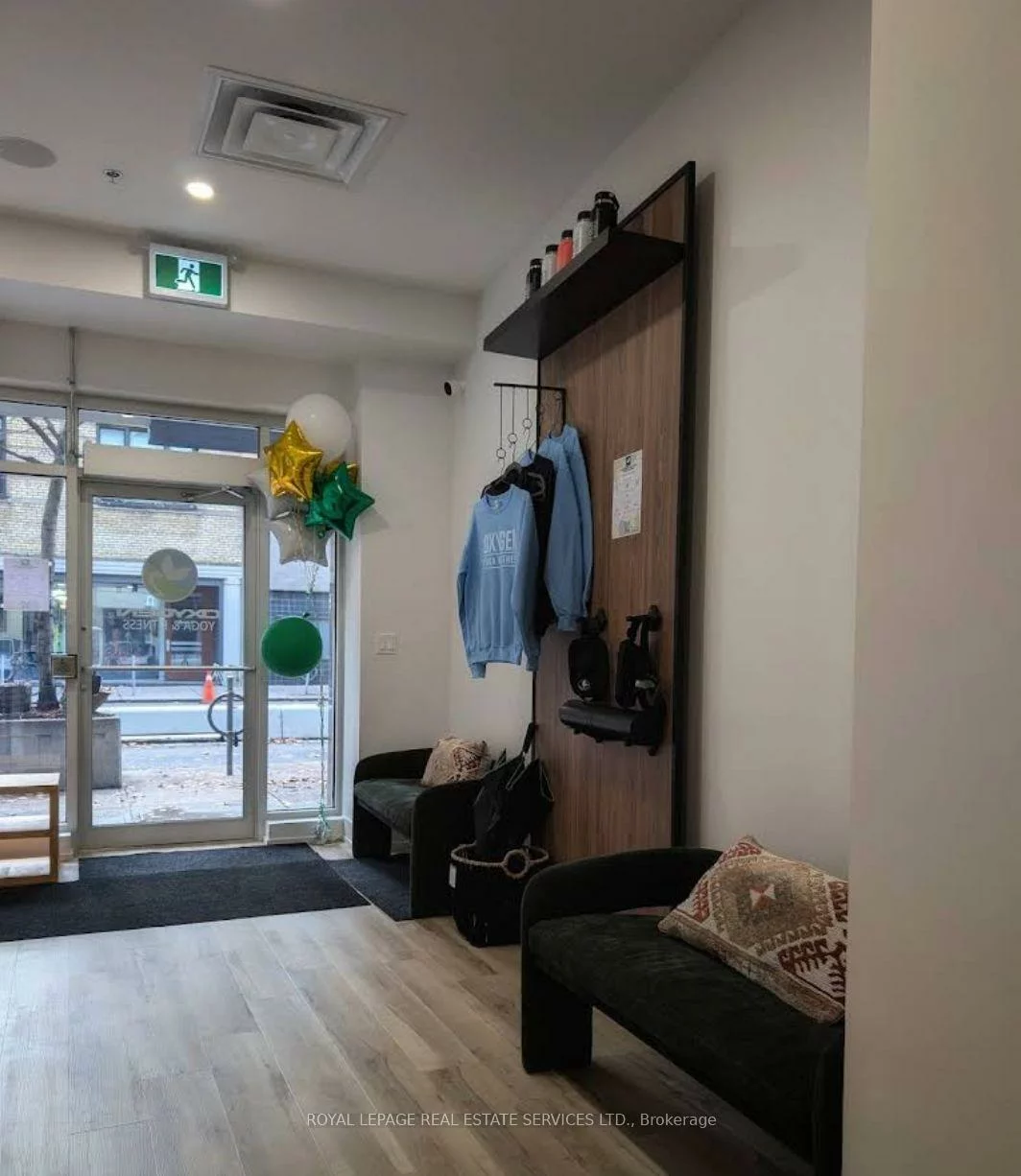 420, Adelaide, Waterfront Communities C1, Toronto