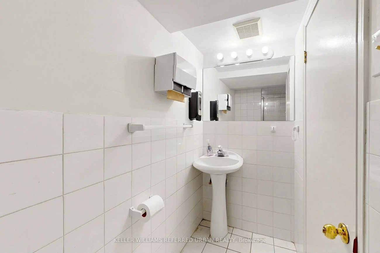 168, Sheppard, Lansing-Westgate, Toronto
