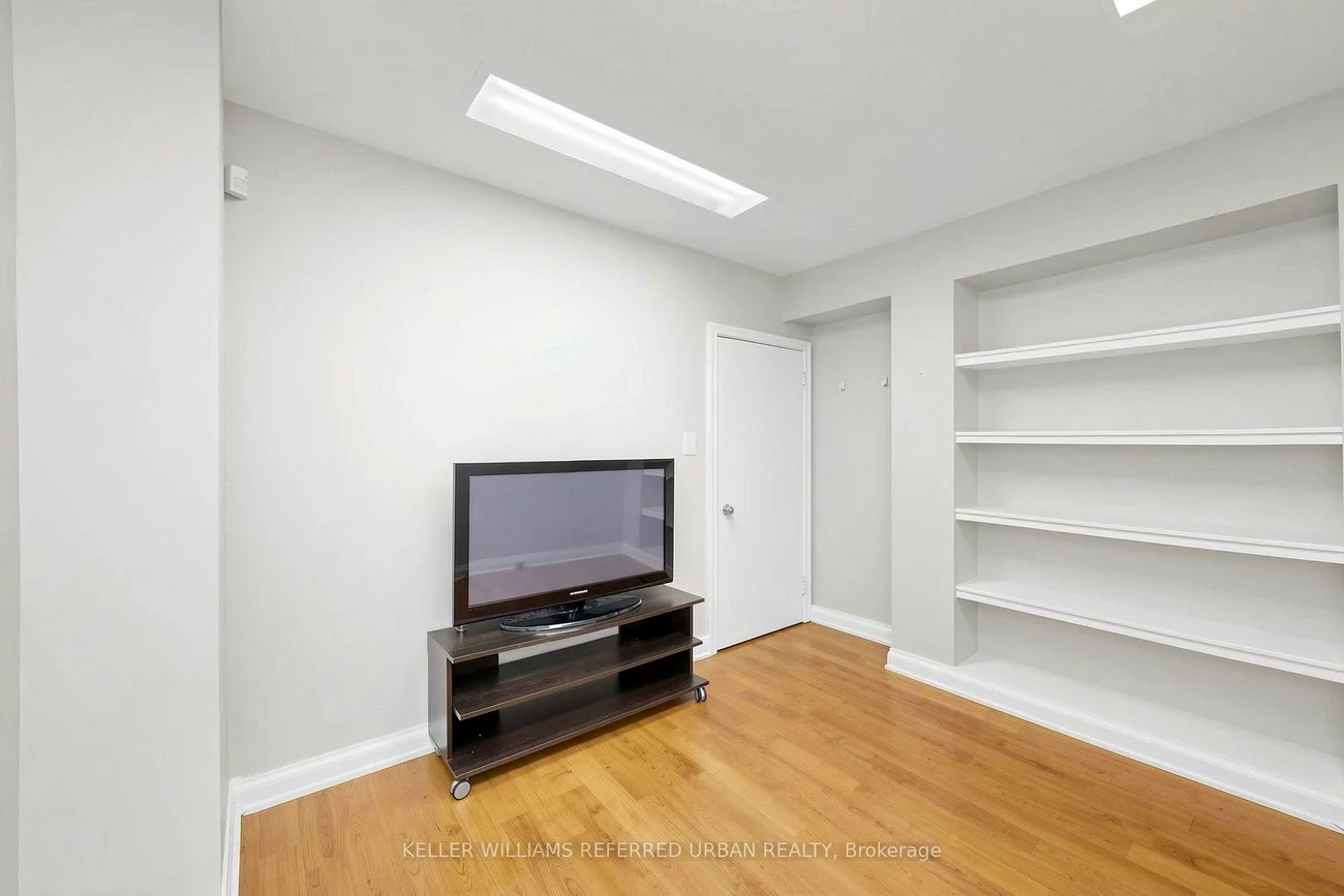 168, Sheppard, Lansing-Westgate, Toronto