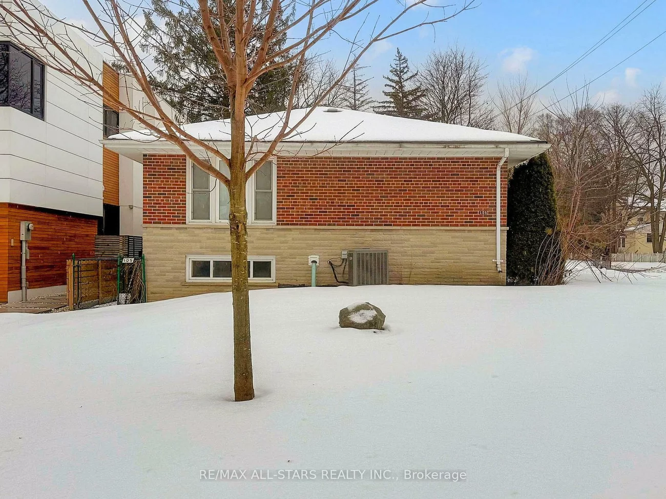 105, Betty Ann, Willowdale West, Toronto