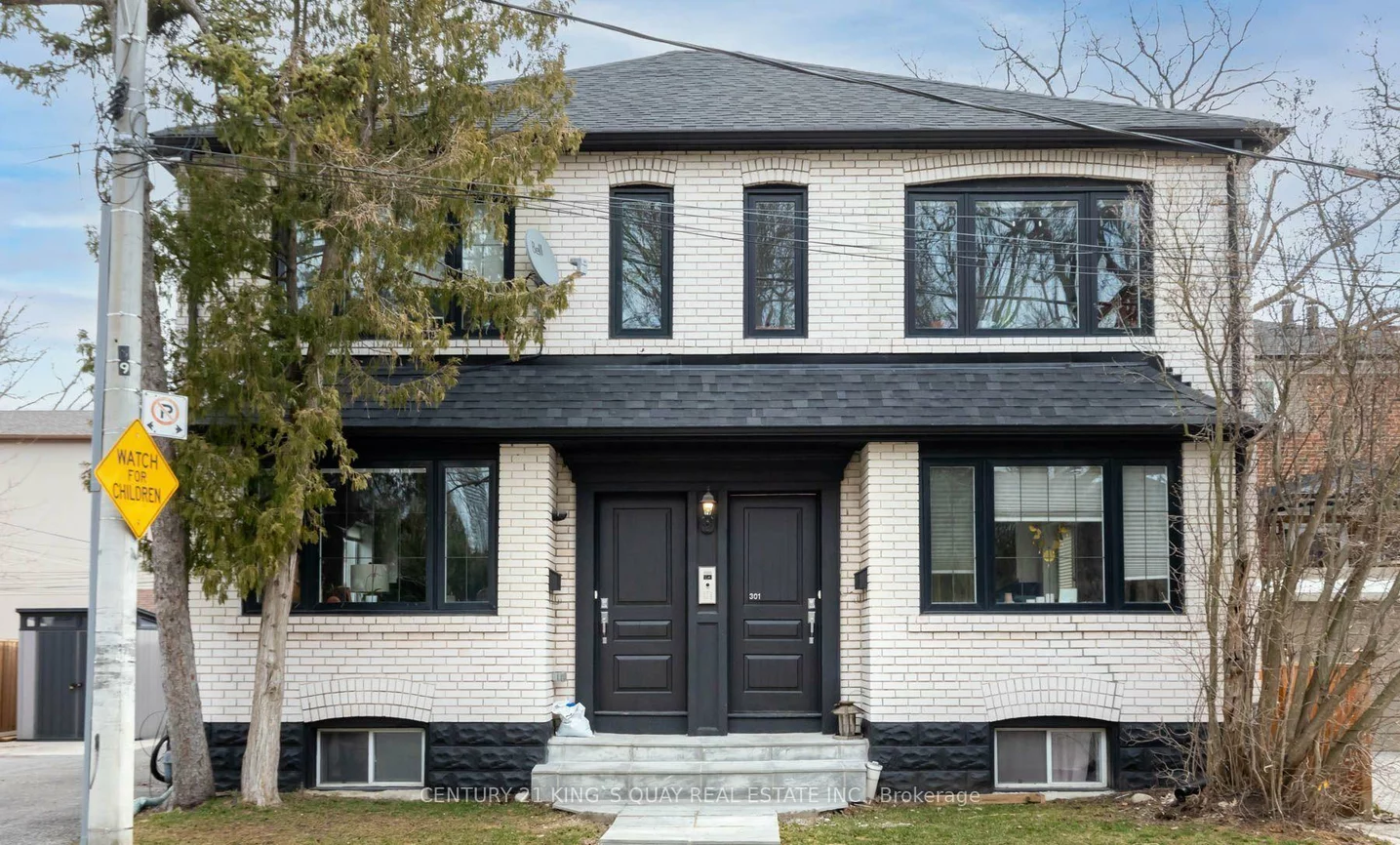 301, Cleveland, Mount Pleasant East, Toronto