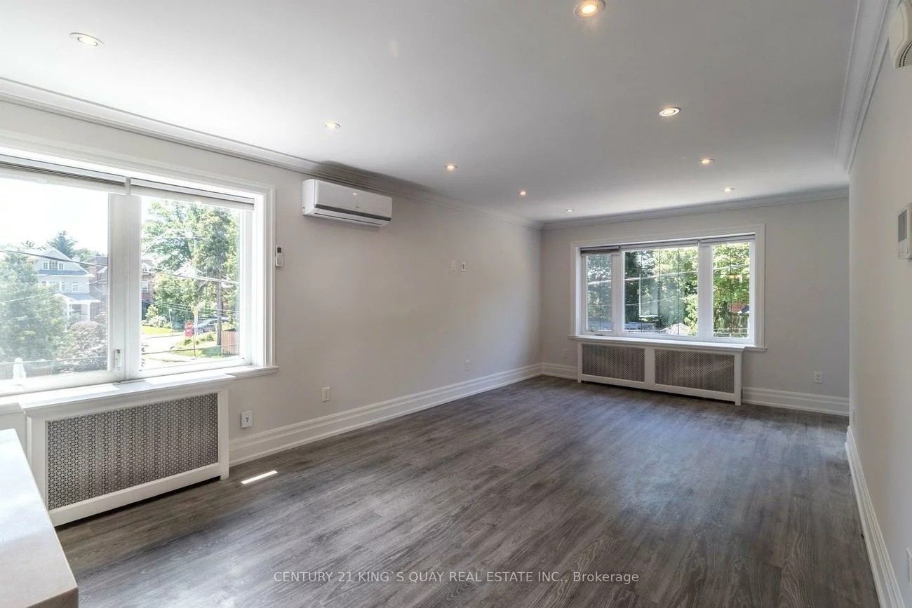 301, Cleveland, Mount Pleasant East, Toronto